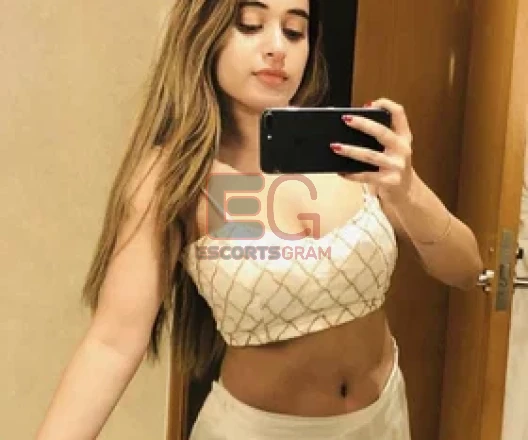 Call Girl BANGALORE Paarul Saxsena - Gallery Image 1
